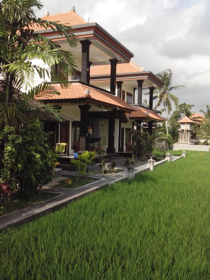 Puji Hostel And Bungalow Ubud Exterior foto