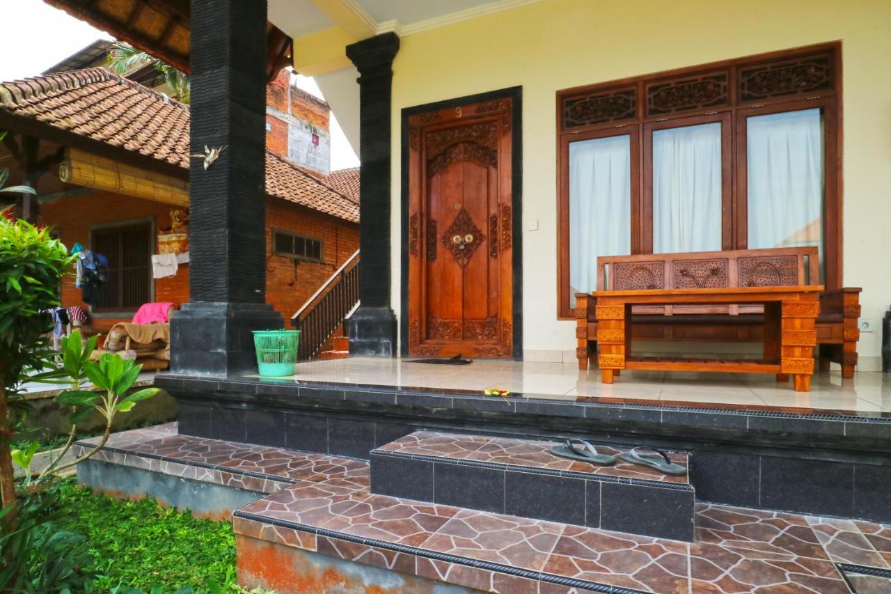 Puji Hostel And Bungalow Ubud Exterior foto