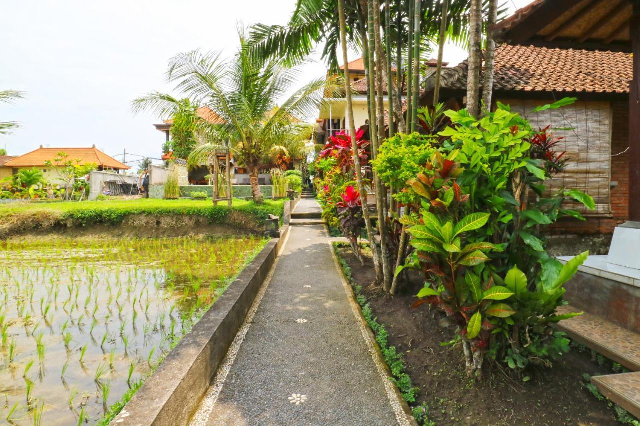 Puji Hostel And Bungalow Ubud Exterior foto